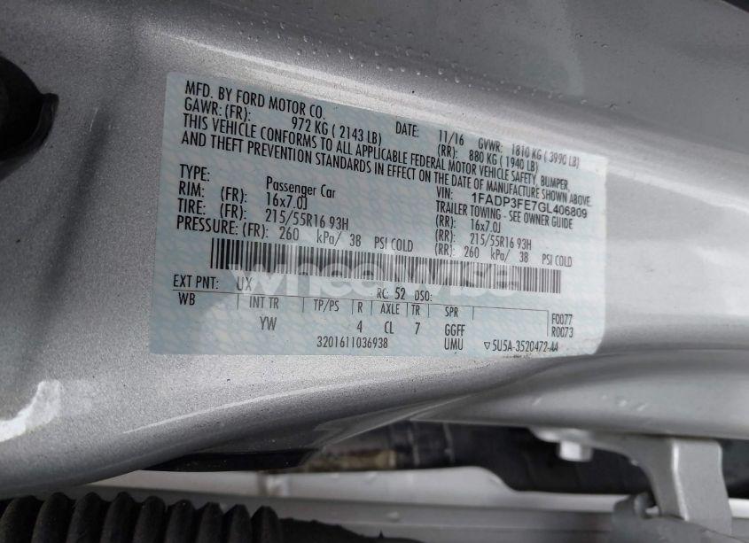 Photo 9 of 2016 Ford Focus SE (VIN 1FADP3FE7GL406809)