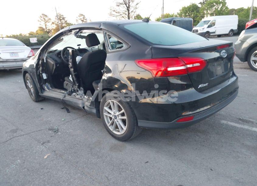 Photo 3 of 2017 Ford Focus SE (VIN 1FADP3FE7HL298287)