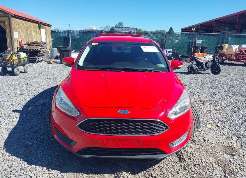 Photo 13 of 2017 Ford Focus SE (VIN 1FADP3FE7HL313239)