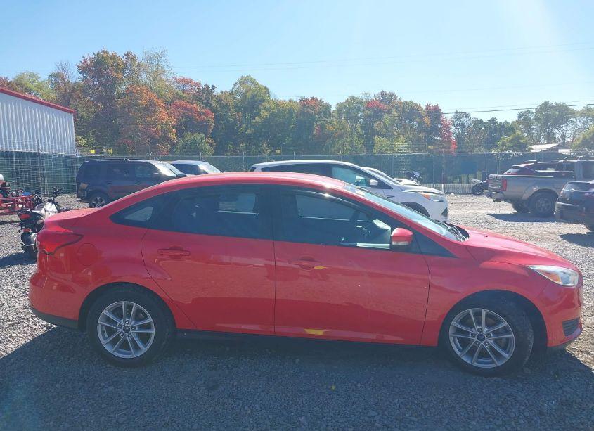 Photo 14 of 2017 Ford Focus SE (VIN 1FADP3FE7HL313239)