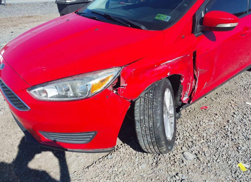 Photo 6 of 2017 Ford Focus SE (VIN 1FADP3FE7HL313239)