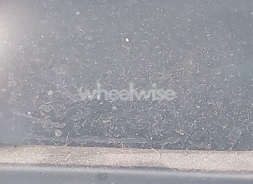 Photo 15 of 2018 Ford Focus SE (VIN 1FADP3FE7JL200655)