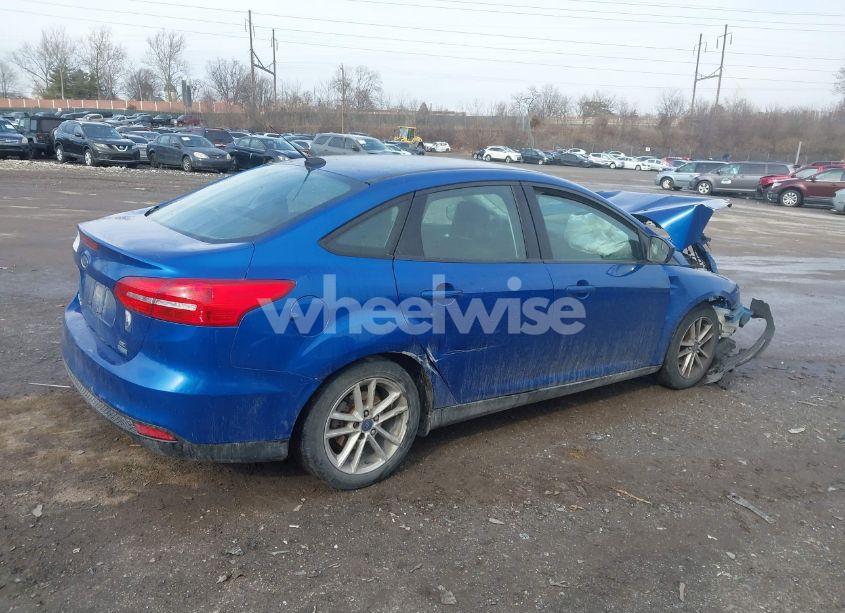Photo 19 of 2018 Ford Focus SE (VIN 1FADP3FE7JL200655)