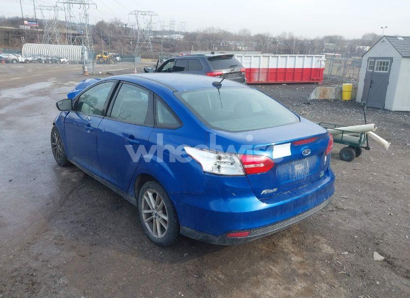 Photo 20 of 2018 Ford Focus SE (VIN 1FADP3FE7JL200655)