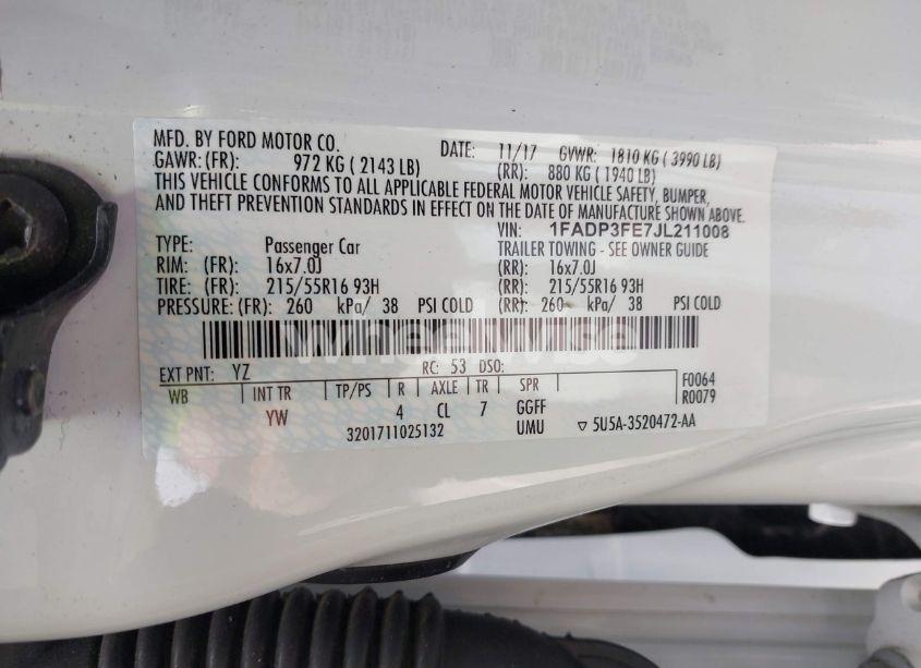 Photo 9 of 2018 Ford Focus SE (VIN 1FADP3FE7JL211008)