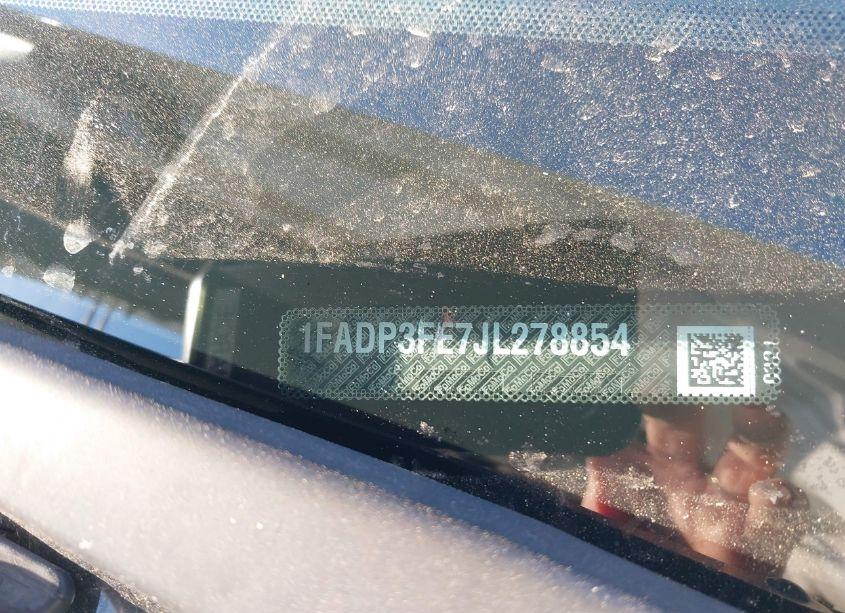 Photo 9 of 2018 Ford Focus SE (VIN 1FADP3FE7JL278854)