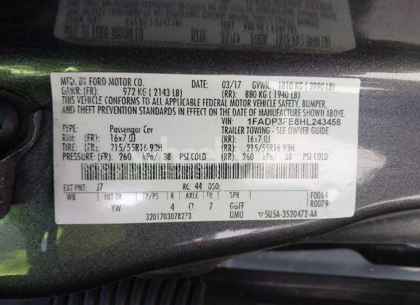 Photo 9 of 2017 Ford Focus SE (VIN 1FADP3FE8HL243458)