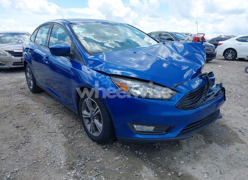 2018 Ford Focus SE (VIN 1FADP3FE8JL238024) main photo