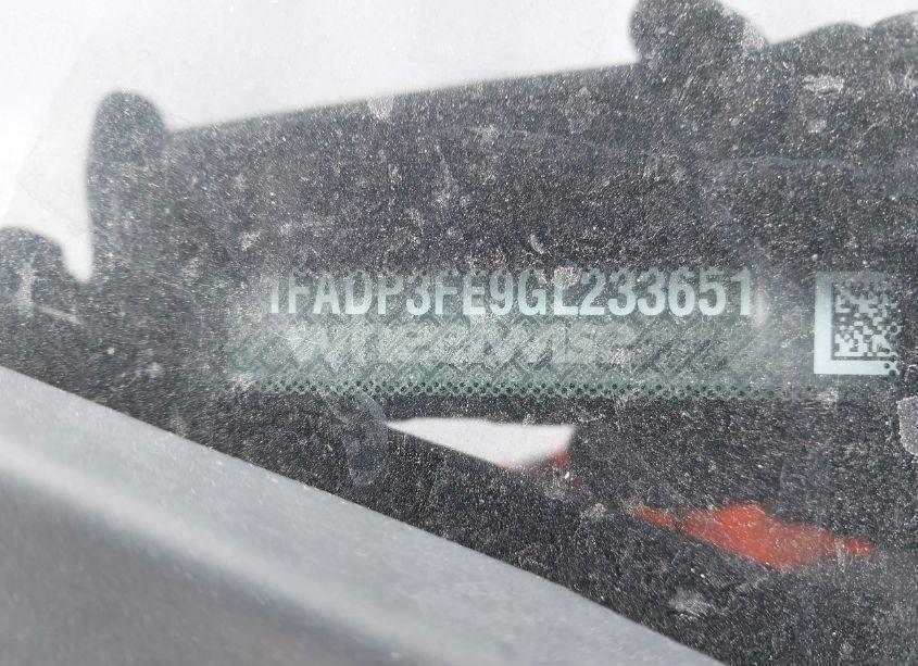 Photo 9 of 2016 Ford Focus SE (VIN 1FADP3FE9GL233651)