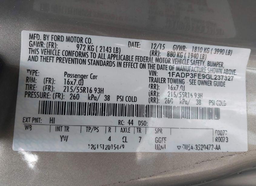 Photo 9 of 2016 Ford Focus SE (VIN 1FADP3FE9GL237327)