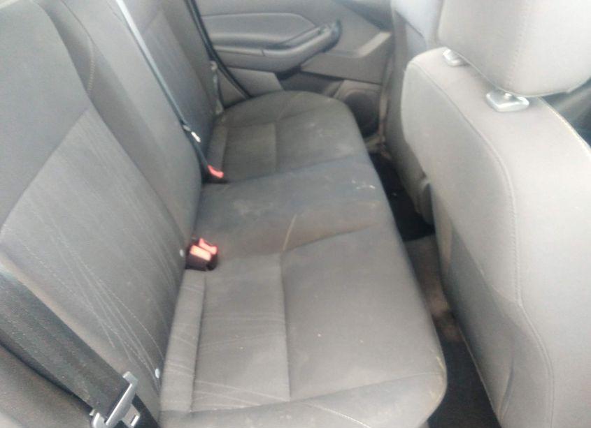 Photo 8 of 2016 Ford Focus SE (VIN 1FADP3FE9GL332230)