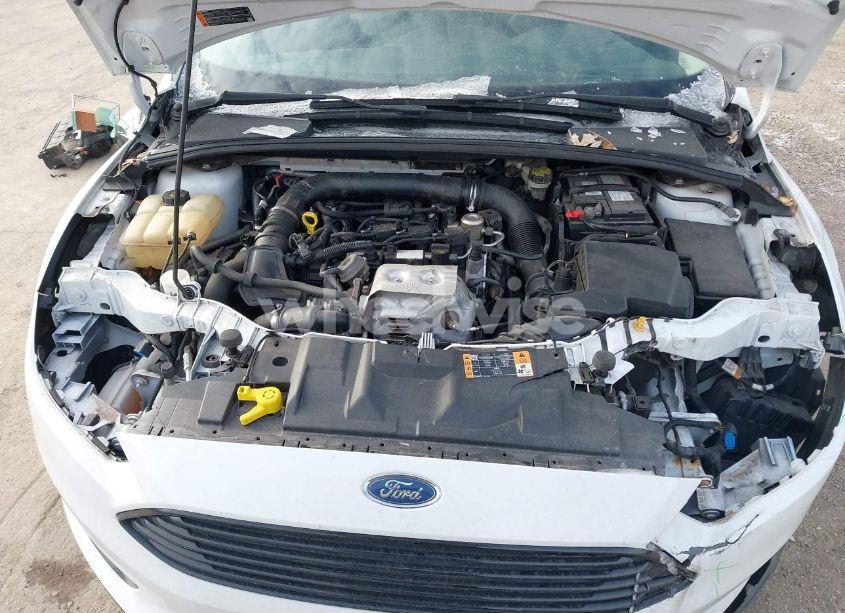 Photo 10 of 2016 Ford Focus SE (VIN 1FADP3FE9GL371660)