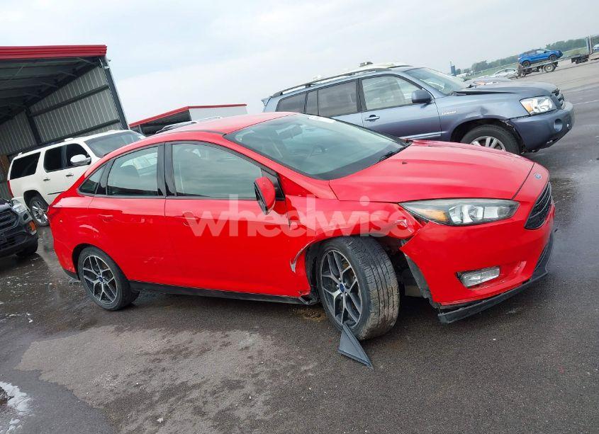 Photo 13 of 2017 Ford Focus SE (VIN 1FADP3FE9HL222795)