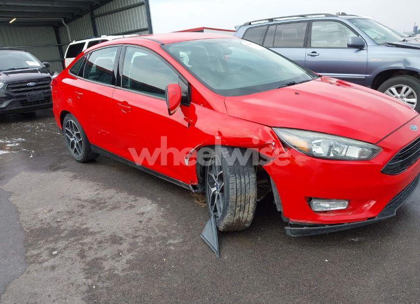 Photo 6 of 2017 Ford Focus SE (VIN 1FADP3FE9HL222795)