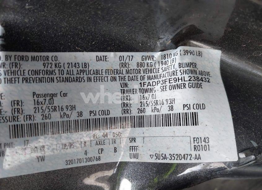 Photo 9 of 2017 Ford Focus SE (VIN 1FADP3FE9HL238432)