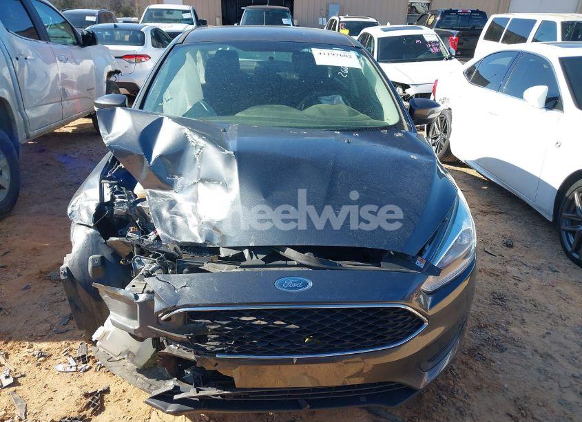 Photo 12 of 2017 Ford Focus SE (VIN 1FADP3FE9HL266179)