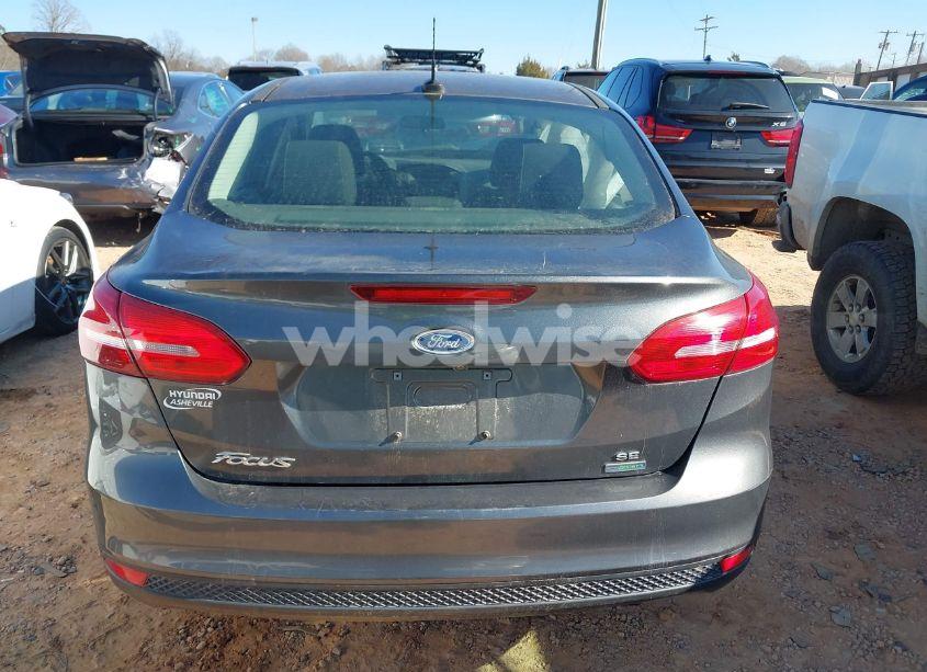 Photo 16 of 2017 Ford Focus SE (VIN 1FADP3FE9HL266179)