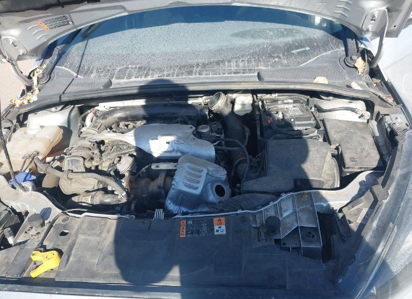 Photo 10 of 2017 Ford Focus SE (VIN 1FADP3FE9HL276422)