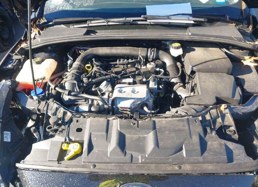 Photo 10 of 2017 Ford Focus SE (VIN 1FADP3FE9HL301318)