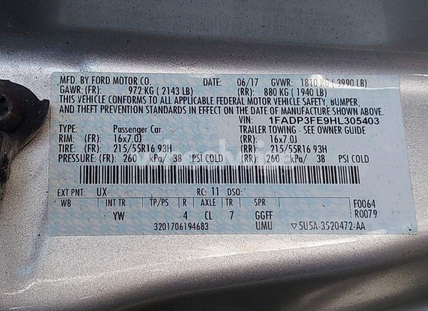 Photo 9 of 2017 Ford Focus SE (VIN 1FADP3FE9HL305403)