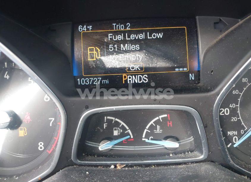 Photo 15 of 2018 Ford Focus SE (VIN 1FADP3FE9JL242695)