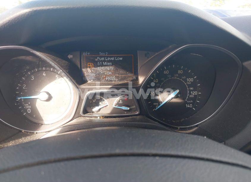 Photo 7 of 2018 Ford Focus SE (VIN 1FADP3FE9JL242695)