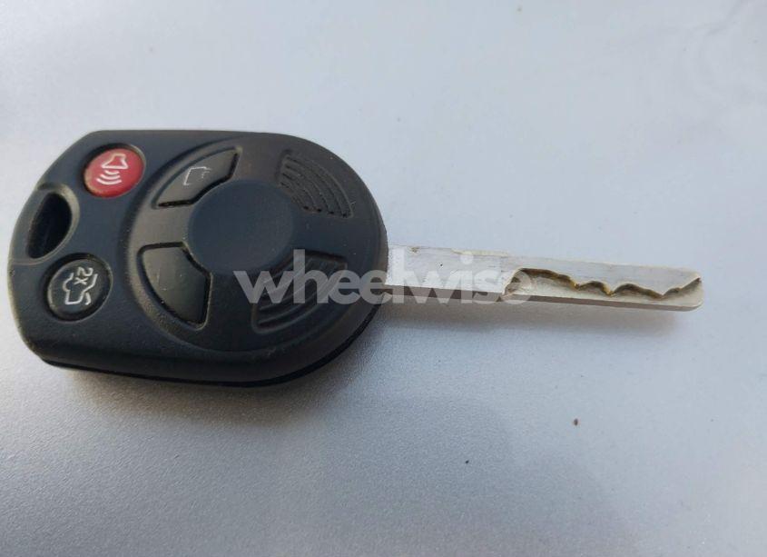 Photo 11 of 2018 Ford Focus SE (VIN 1FADP3FE9JL297924)