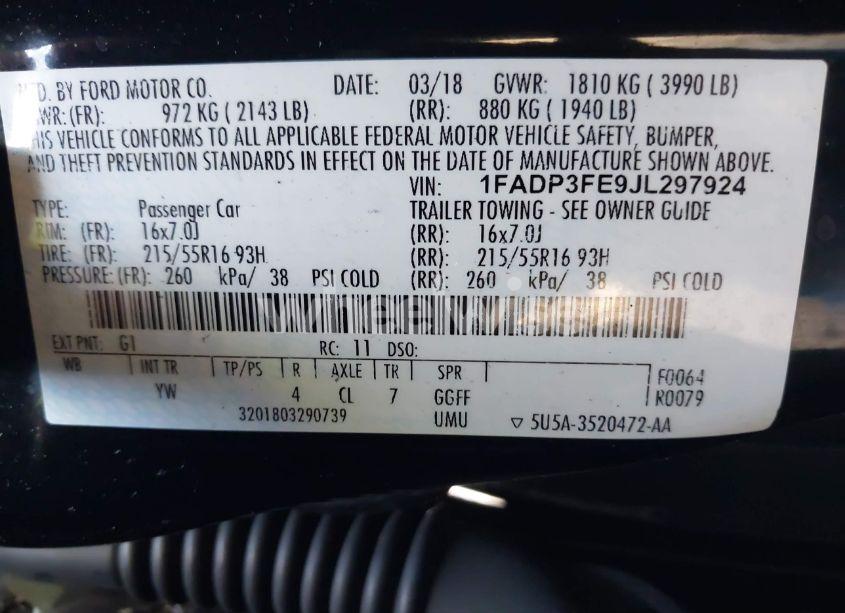 Photo 9 of 2018 Ford Focus SE (VIN 1FADP3FE9JL297924)