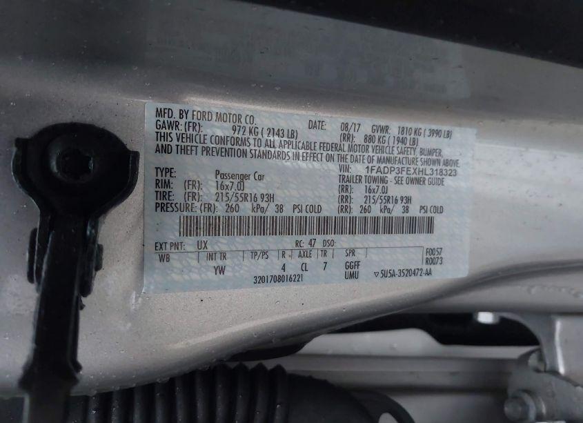 Photo 9 of 2017 Ford Focus SE (VIN 1FADP3FEXHL318323)