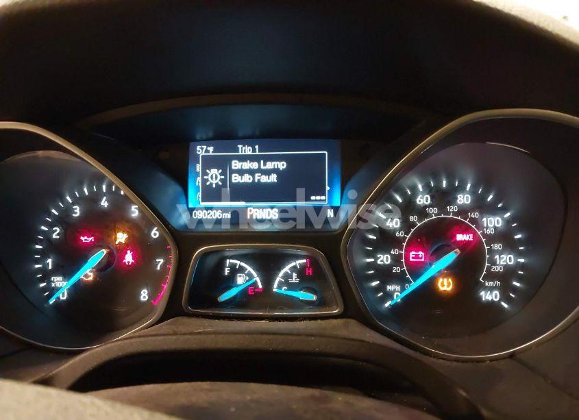 Photo 7 of 2018 Ford Focus SE (VIN 1FADP3FEXJL239532)