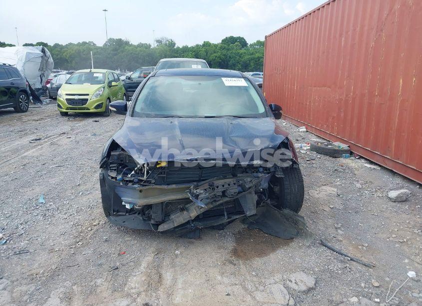 Photo 12 of 2017 Ford Focus SEL (VIN 1FADP3H20HL241674)