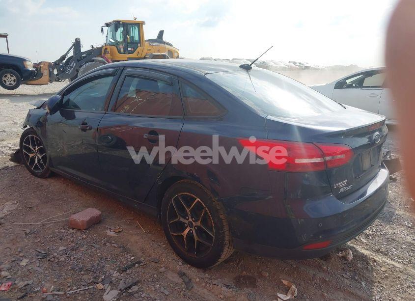 Photo 14 of 2017 Ford Focus SEL (VIN 1FADP3H20HL241674)