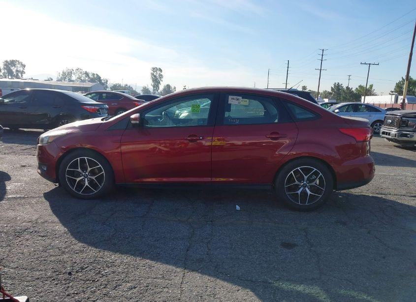 Photo 14 of 2017 Ford Focus SEL (VIN 1FADP3H20HL254294)