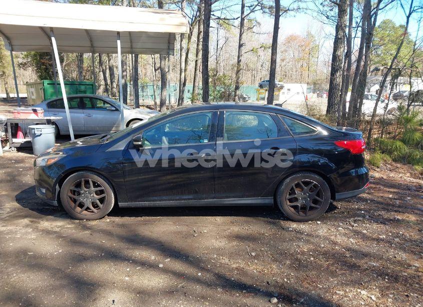 Photo 14 of 2017 Ford Focus SEL (VIN 1FADP3H20HL331570)