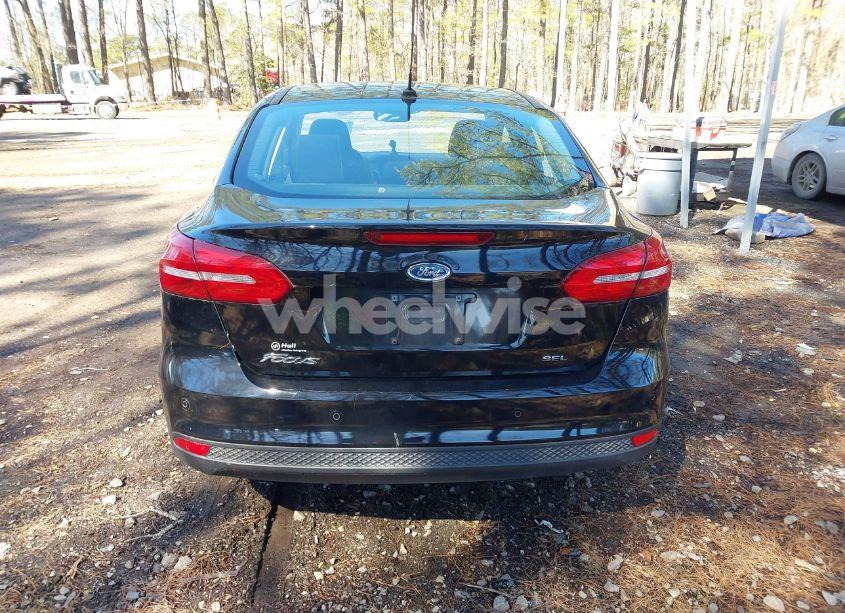 Photo 16 of 2017 Ford Focus SEL (VIN 1FADP3H20HL331570)