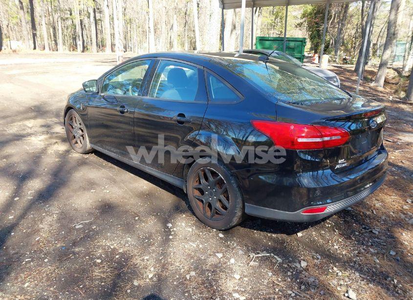 Photo 3 of 2017 Ford Focus SEL (VIN 1FADP3H20HL331570)