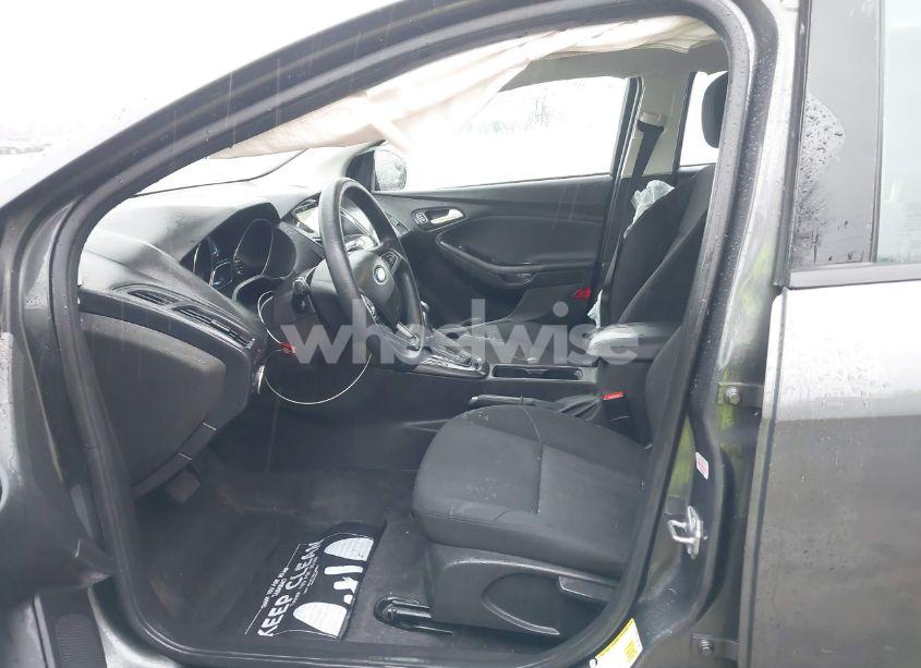 Photo 5 of 2017 Ford Focus SEL (VIN 1FADP3H20HL331875)