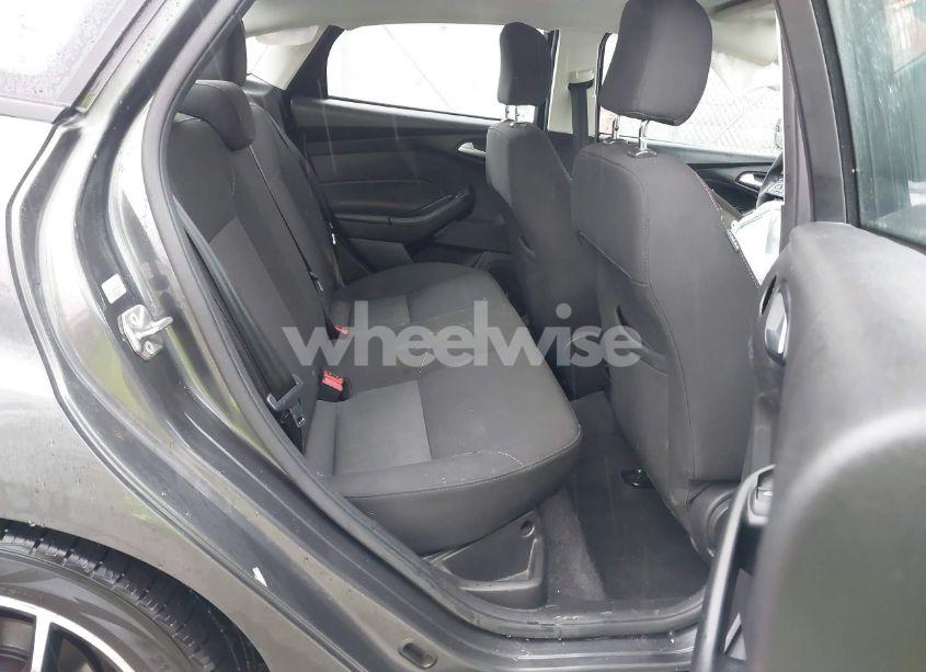 Photo 8 of 2017 Ford Focus SEL (VIN 1FADP3H20HL331875)