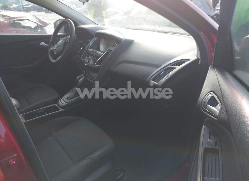 Photo 5 of 2017 Ford Focus SEL (VIN 1FADP3H20HL339958)