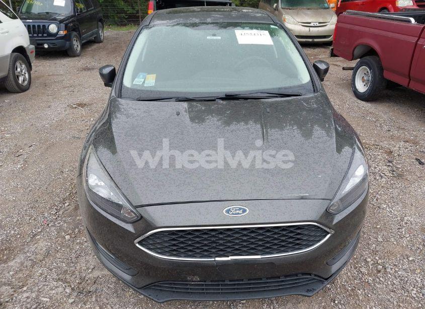 Photo 12 of 2018 Ford Focus SEL (VIN 1FADP3H20JL200919)