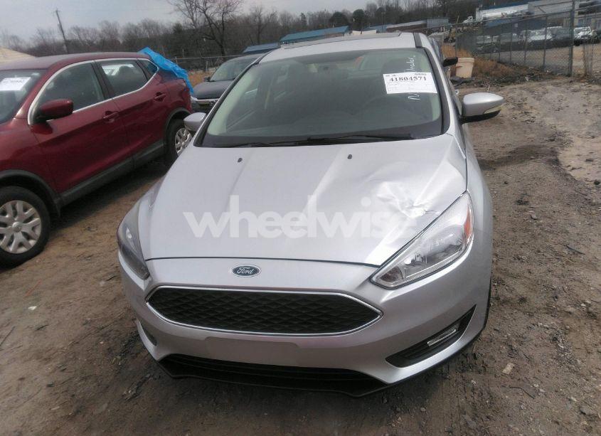 Photo 12 of 2018 Ford Focus SEL (VIN 1FADP3H20JL201374)