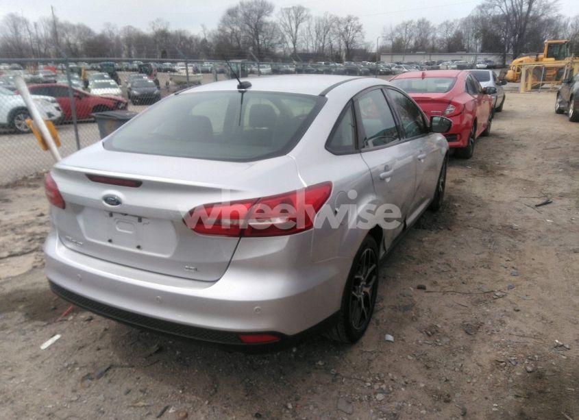 Photo 4 of 2018 Ford Focus SEL (VIN 1FADP3H20JL201374)
