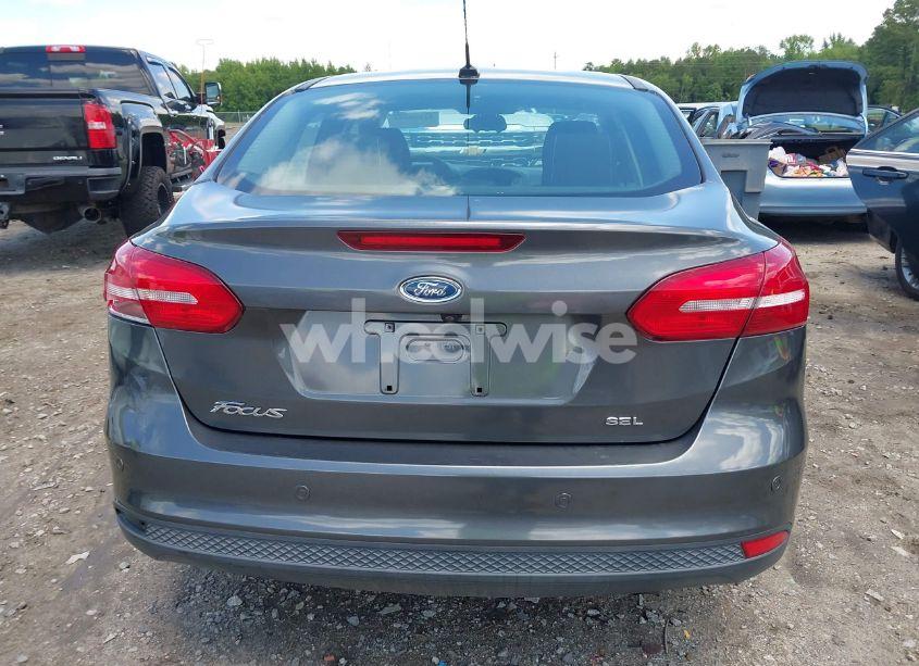Photo 16 of 2018 Ford Focus SEL (VIN 1FADP3H20JL226341)