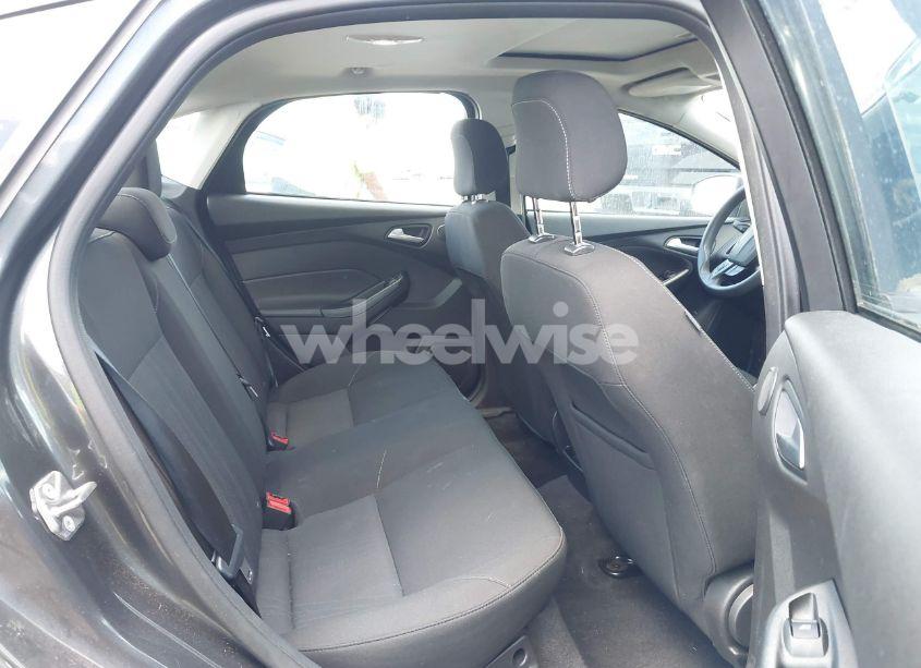 Photo 8 of 2018 Ford Focus SEL (VIN 1FADP3H20JL226341)