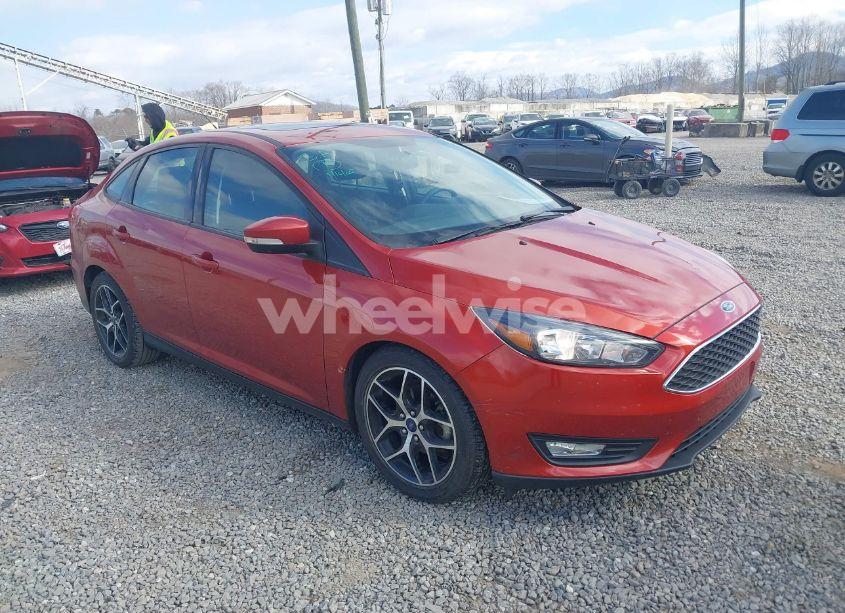 Photo 12 of 2018 Ford Focus SEL (VIN 1FADP3H20JL255774)