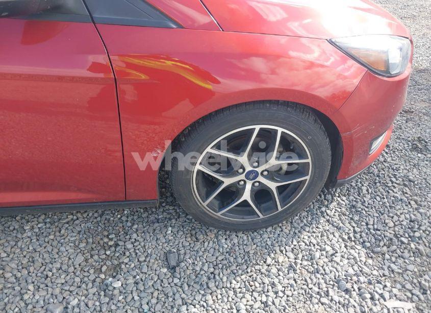 Photo 17 of 2018 Ford Focus SEL (VIN 1FADP3H20JL255774)