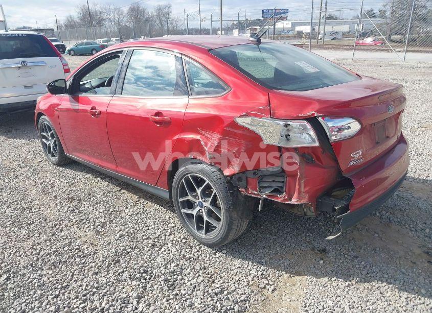 Photo 3 of 2018 Ford Focus SEL (VIN 1FADP3H20JL255774)