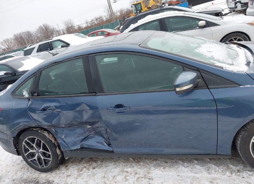 Photo 13 of 2018 Ford Focus SEL (VIN 1FADP3H20JL268458)