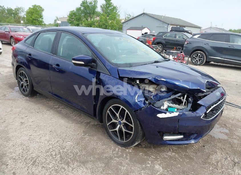 2017 Ford Focus SEL (VIN 1FADP3H21HL238590) main photo