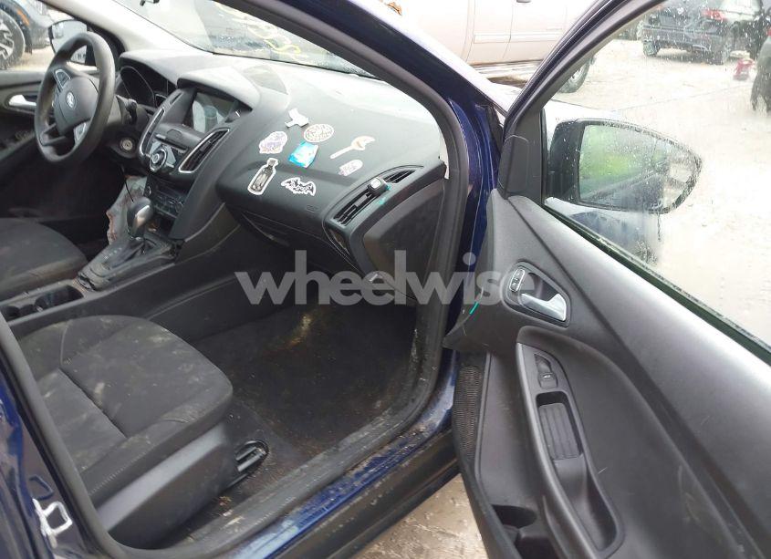 Photo 5 of 2017 Ford Focus SEL (VIN 1FADP3H21HL238590)